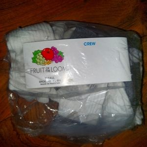 Fruit of The Loom boys crew socks size Small 4 1/2- 8 1/2 10 pair NEW